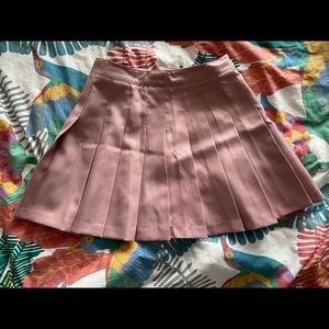 Pink pleated skirt